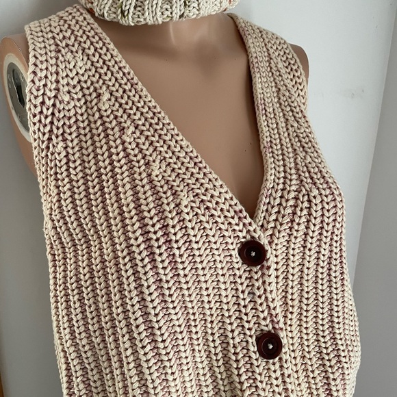 ☮️ PTP 18-19” Boho Free People vest or top knit - Picture 4 of 10